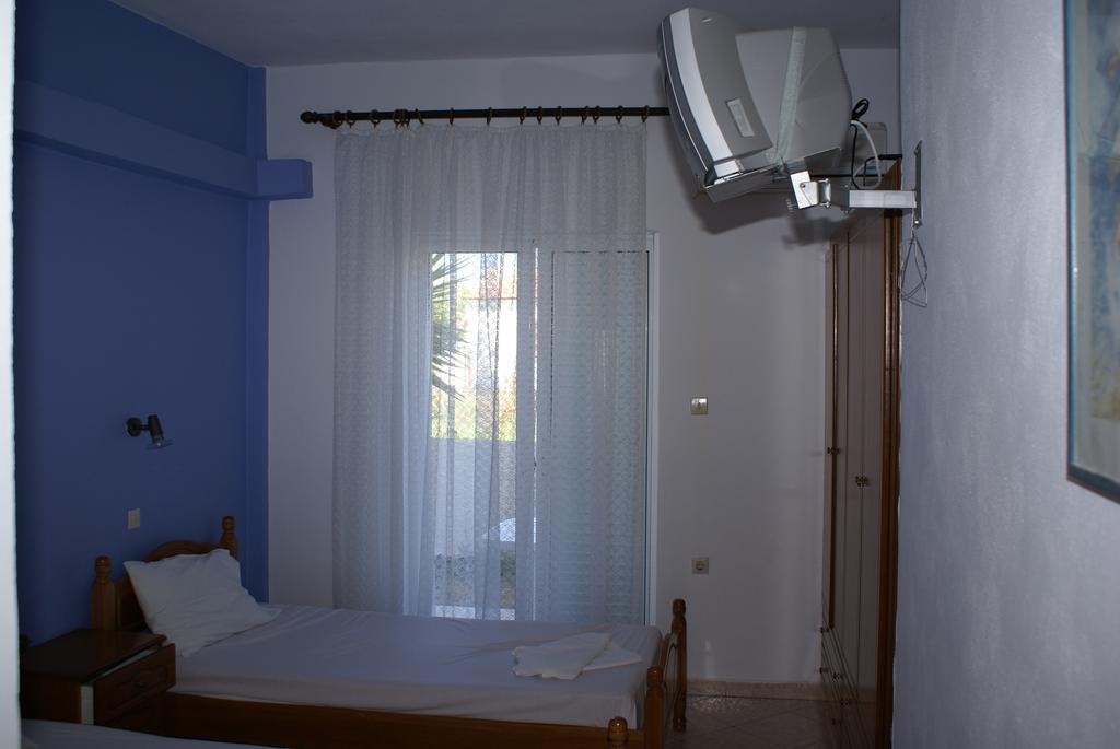 אמודיה Andrianna Apartments חדר תמונה