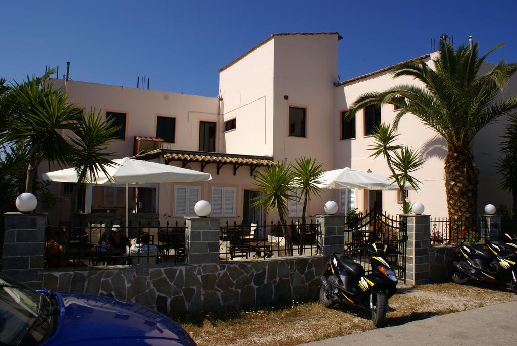 אמודיה Andrianna Apartments מראה חיצוני תמונה